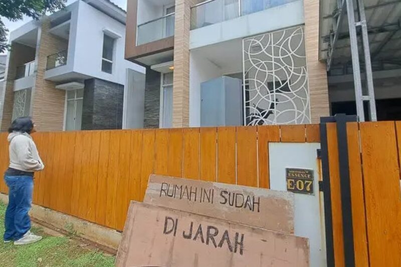 Potret Terkini Rumah Nafa Urbach Usai Dijarah, Sama Warga Ditulisi ‘Rumah ini Sudah Dijarah’ – merdeka.com